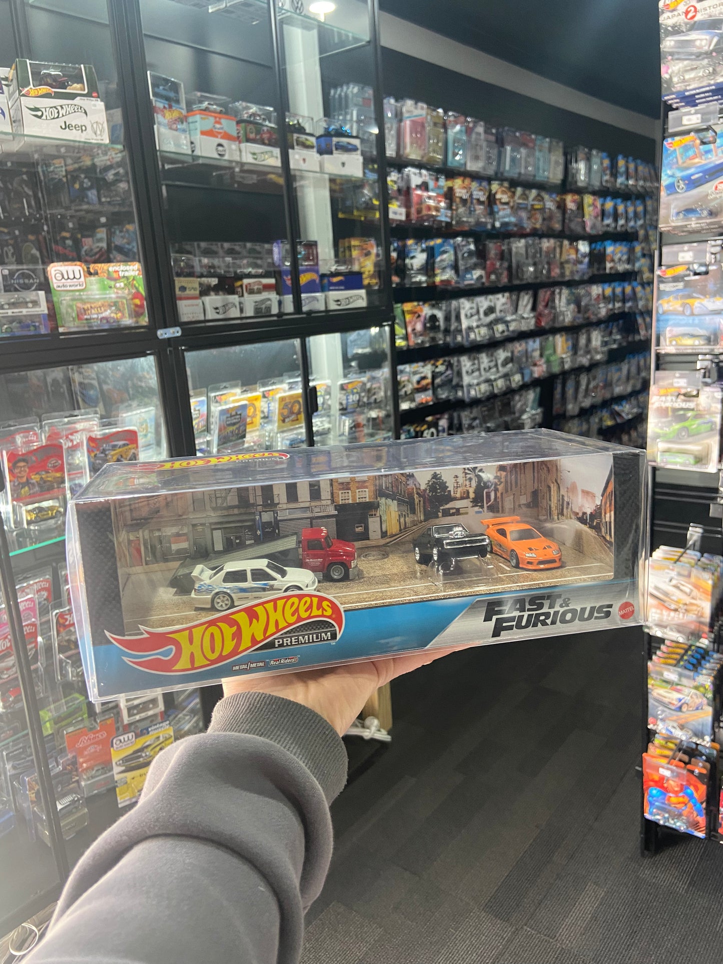 '21 Protectors' Diorama Box Set Protector