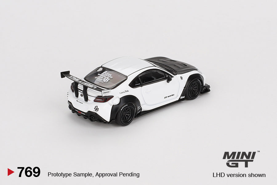 Mini GT 1:64 Toyota GR86 LB★Nation White (769)
