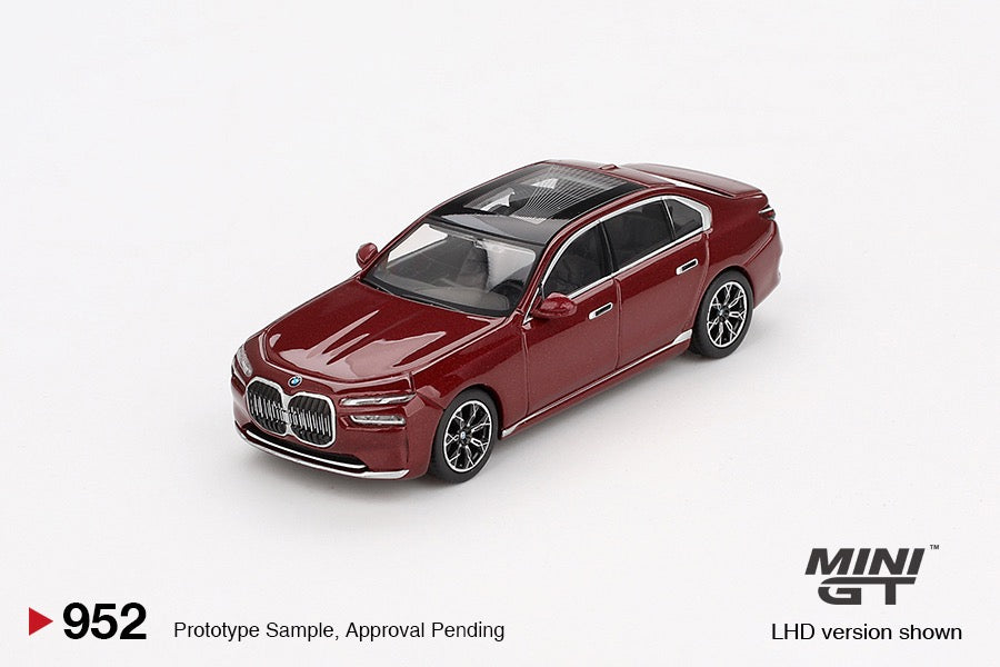 (Preorder) Mini GT 1:64 BMW i7 xDrive60 Aventurin (952)