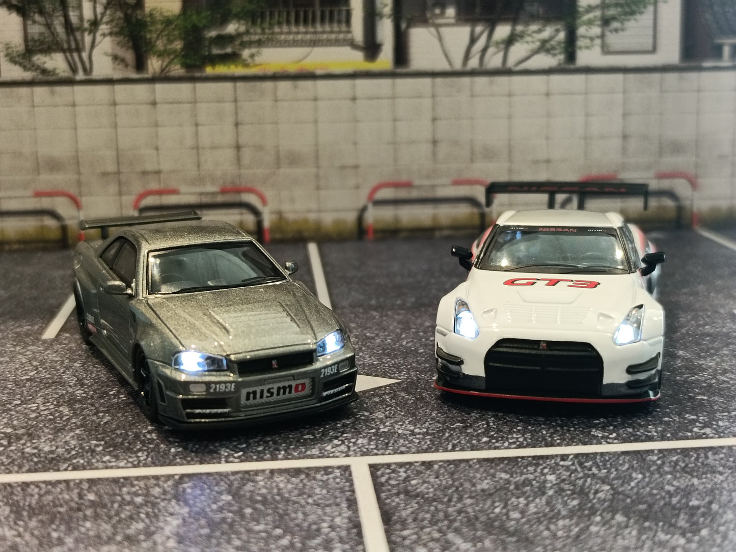 Kyosho NISSAN GT-R NISMO GT-3 (White/Presentation)