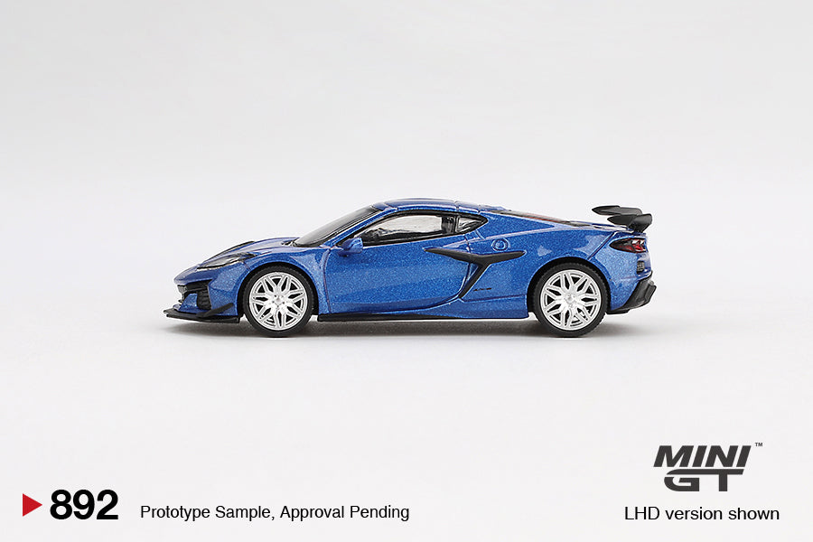 (Preorder) Mini GT 1:64 Chevrolet Corvette Z06 2023 Elkhart Lake Blue Metallic