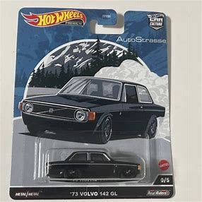 Hot Wheels Premium Car Culture Auto Strasse Chase 0/5 '73 Volvo 142 GL Black