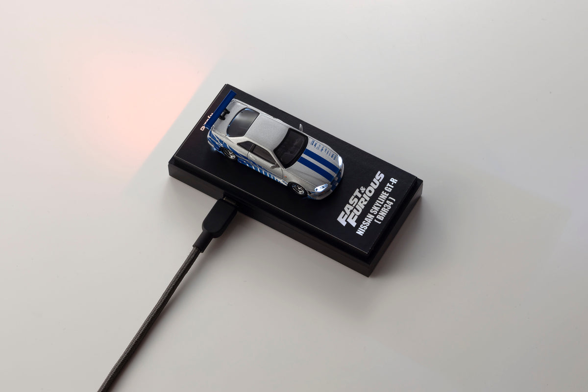 (Preorder) Kyosho 1:64 Nissan Skyline GT-R (R34) Fast & Furious with LED