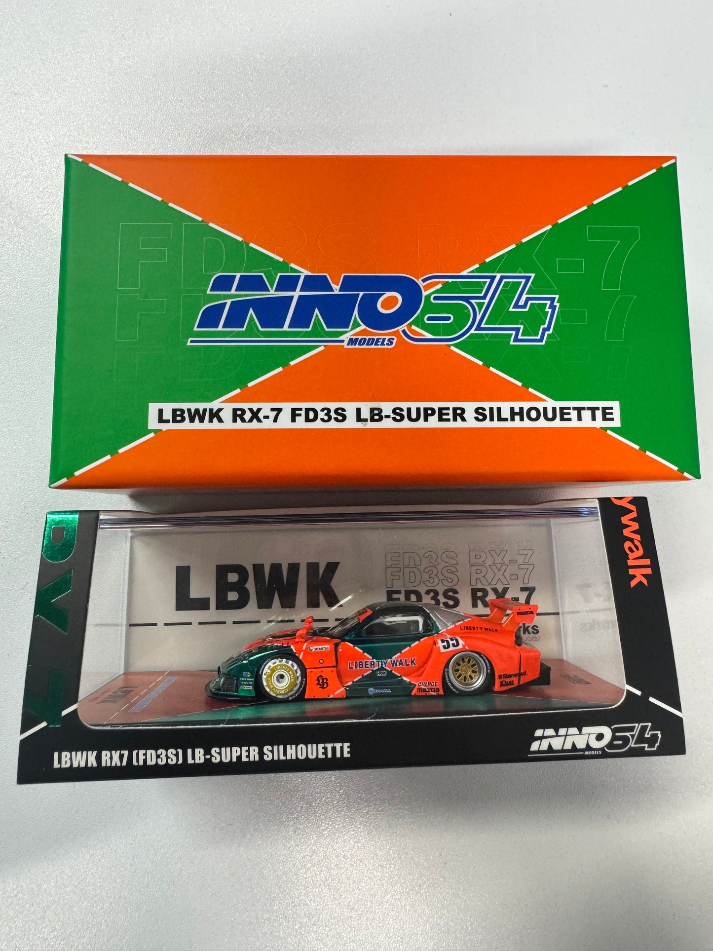 INNO64 LBWK RX7 (FD3S) LB-SUPER SILHOUETTE Chase Signed by Hyuma