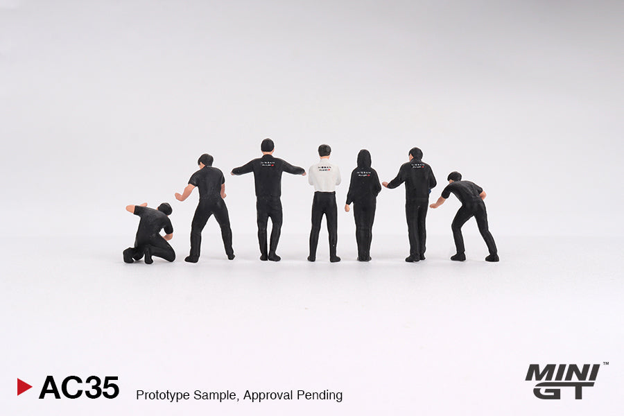 Mini GT 1:64 Figurine - NISMO Technician Team