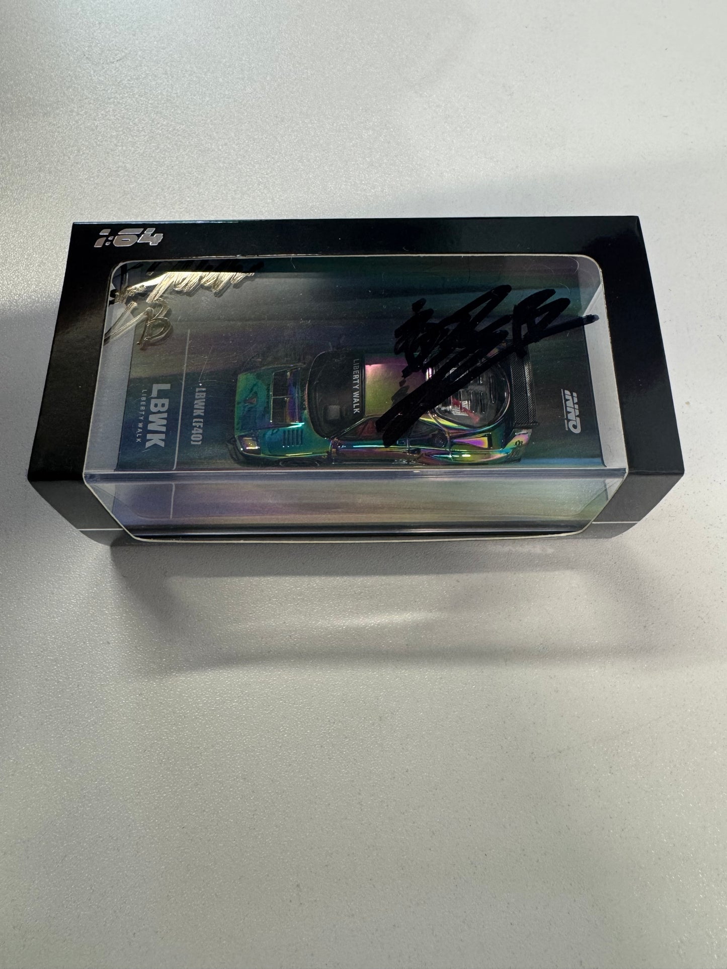 INNO64 LBWK (F40 Chase Signed by Kato & Toshi