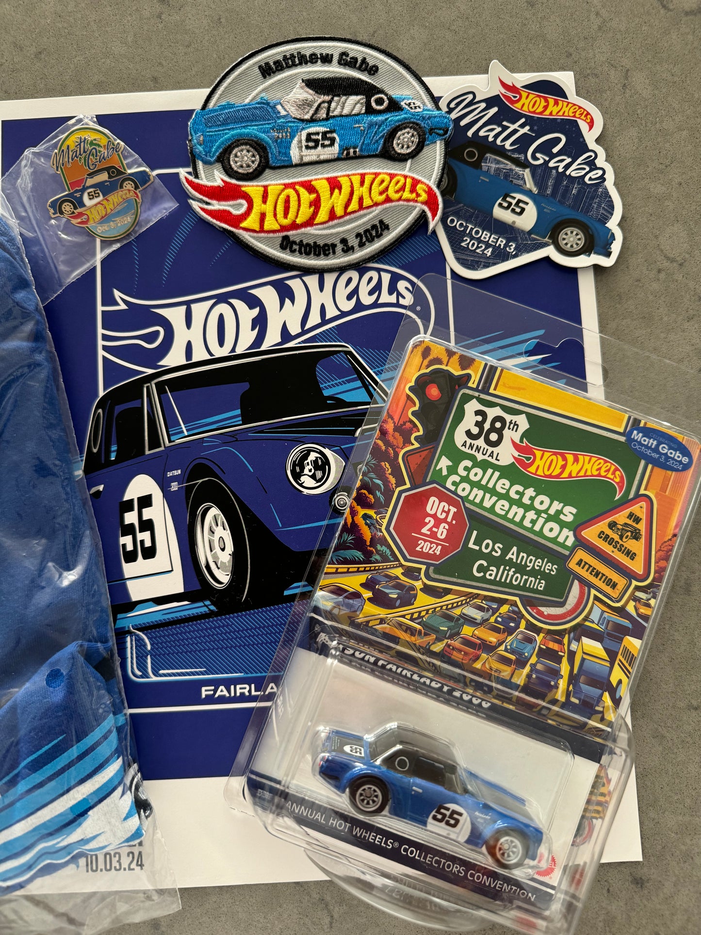 Hot Wheels 38th Annual Convention Datsun Fairlady 2000 (Dinner stickered complete set)