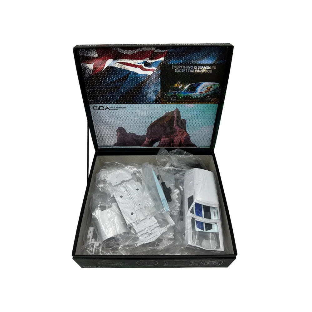 DDA 1:24 Plastic Kit Mad Max 1975 HJ Holden Custom Panelvan
