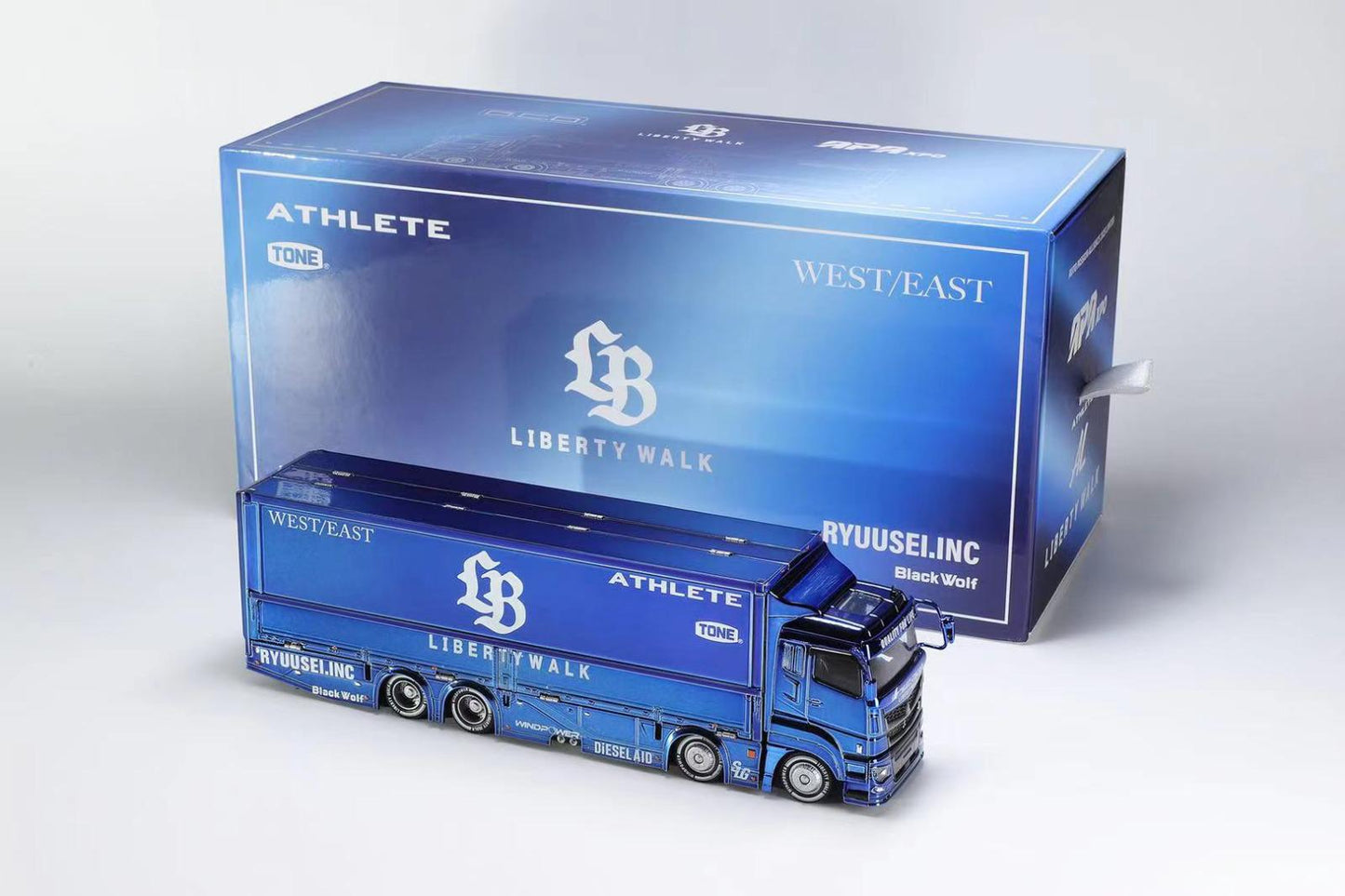 (Preorder) GCD 1:64 Liberty Walk LB-Trucks Mitsubishi Fuso Super Great Transporter LBWK – 2025 Foshan APA XPO Special Limited Edition Chrome Blue - Limited 800pcs!