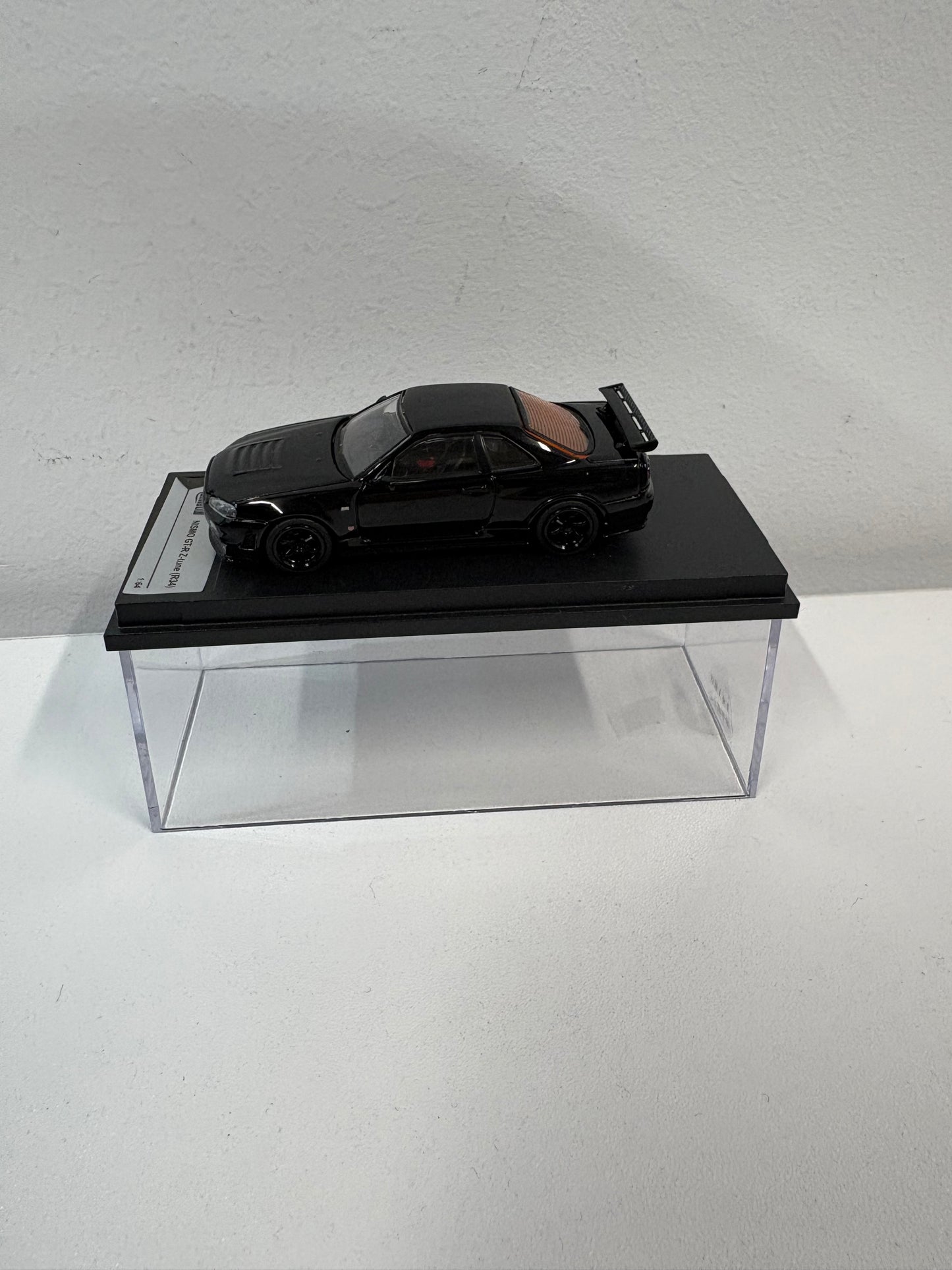 GCD Shadow Pro 1:64 Nismo GT-R Z-tune (R34)
