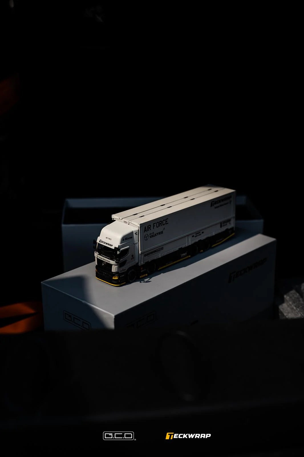 GCD x Teckwrap x DarwinPro - Hino 700 Transport Car Truck in DarwinPro Air force Livery - Hobby Expo China