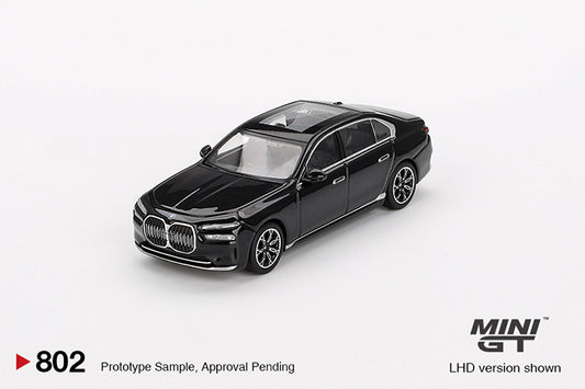 Mini GT 1:64 BMW i7 xDrive60 Black Sapphire (802)