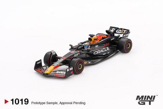(Preorder) Mini GT 1:64 Oracle Red Bull Racing RB20 #11 Sergio Pérez 2024 F1 2024 Bahrain GP 2nd Place - MGT01019-L