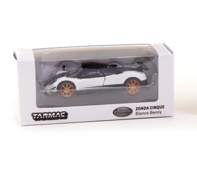1:64 Tarmac Works Pagani Zonda Cinque Bianco Benny (Chase)