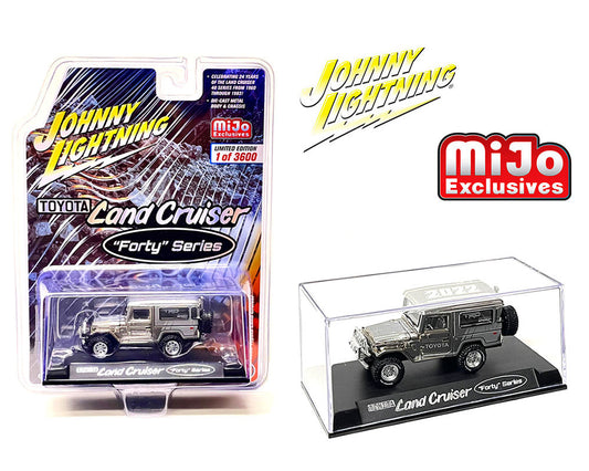 Johnny Lightning 1:64 1980 Toyota Land Cruiser “Forty ” Series CHROME With Showcase Limited 3,600 Mijo Exclusives